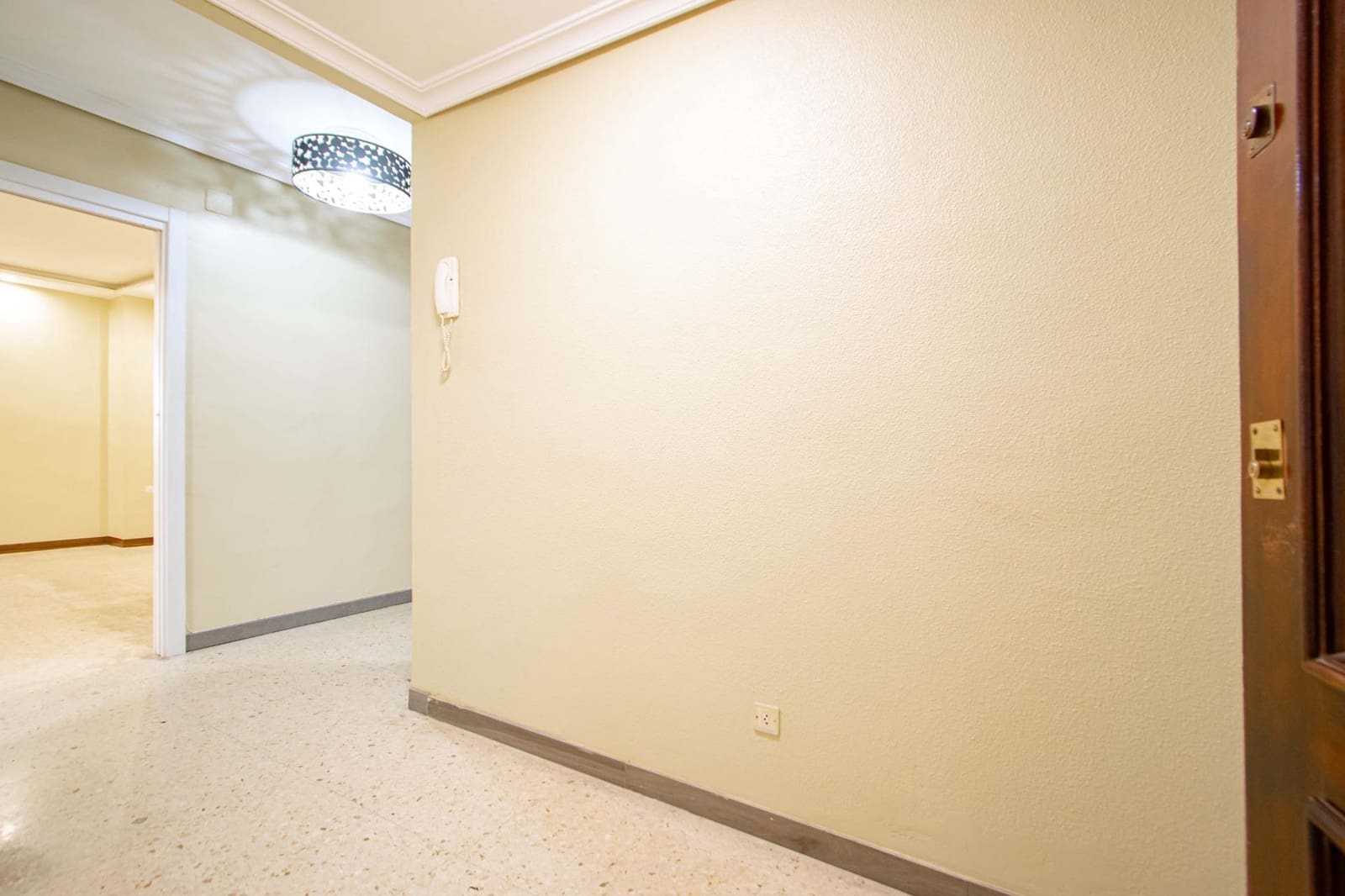 4 soveværelse Lejlighed til salg i Sevilla by - € 185.000 (Ref: 9721767)