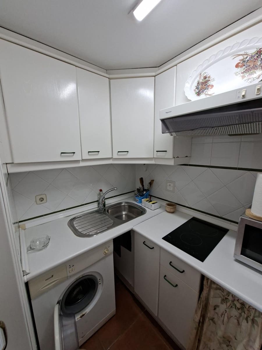 1 bedroom Apartment for sale in Isla Canela with pool - € 190,000 (Ref: 9726711)