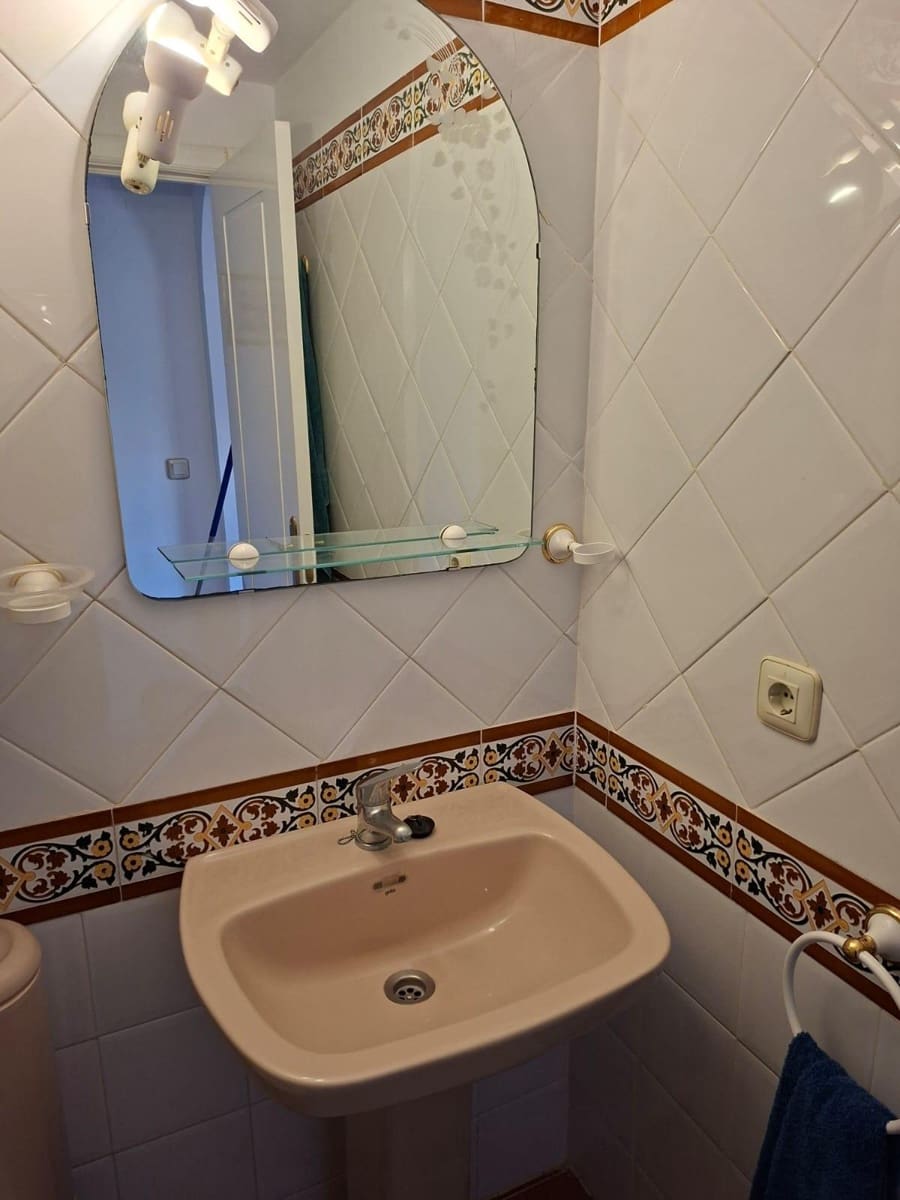 1 bedroom Apartment for sale in Isla Canela with pool - € 190,000 (Ref: 9726711)