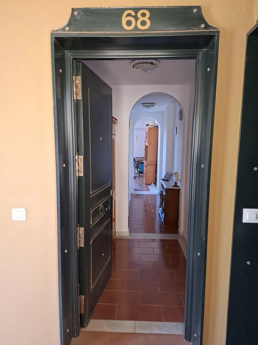 1 bedroom Apartment for sale in Isla Canela with pool - € 190,000 (Ref: 9726711)