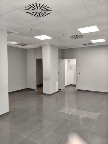 Commerciale in vendita in Siviglia città - 135.000 € (Rif: 9726712)