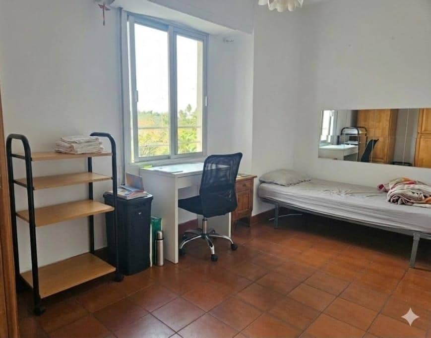 4 bedroom Flat for sale in Seville city with garage - € 539,000 (Ref: 9726713)