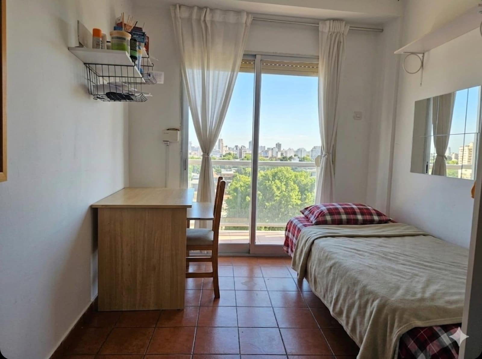 4 bedroom Flat for sale in Seville city with garage - € 539,000 (Ref: 9726713)