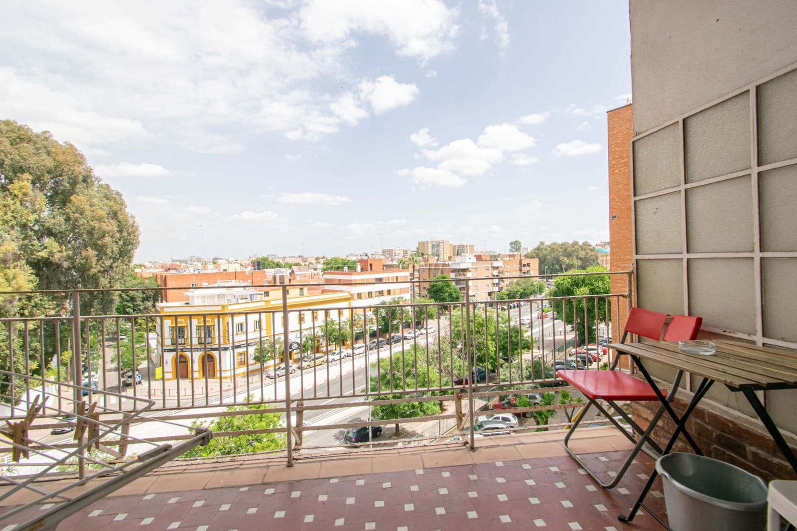 5 bedroom Flat for sale in Seville city with garage - € 495,000 (Ref: 9726713)
