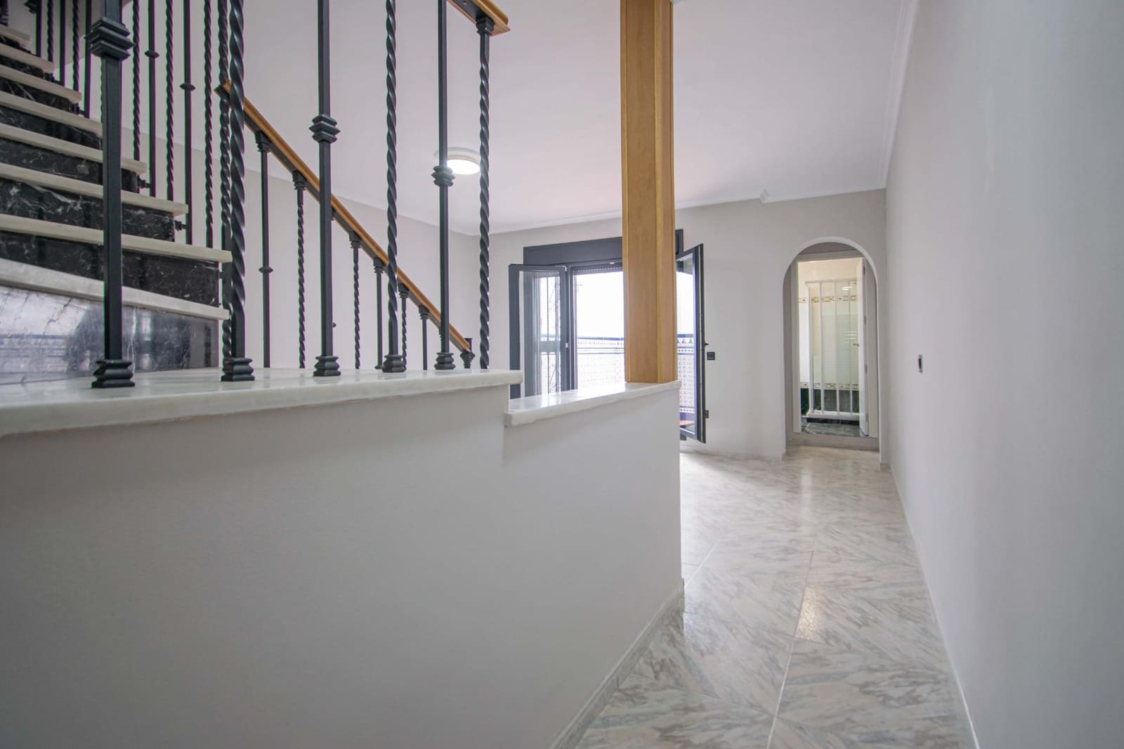 5 chambre Maison de Ville à vendre à Seville ville avec garage - 575 000 € (Ref: 9726715)