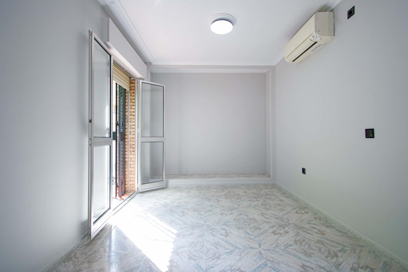 5 chambre Maison de Ville à vendre à Seville ville avec garage - 575 000 € (Ref: 9726715)