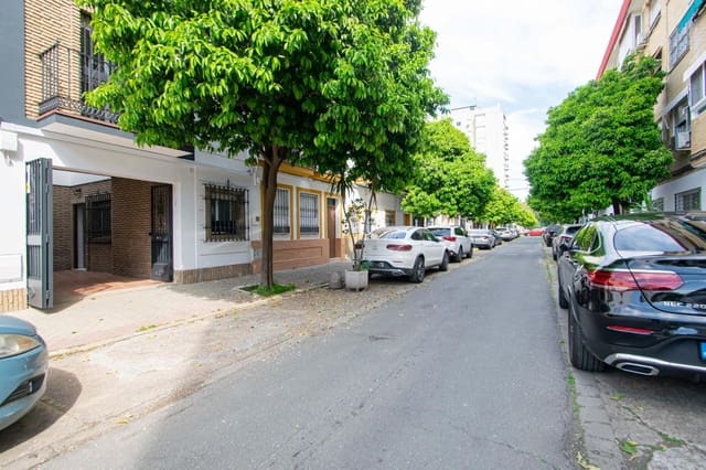 Casa de 5 habitaciones en Sevilla ciudad en venta con garaje - 575.000 € (Ref: 9726715)