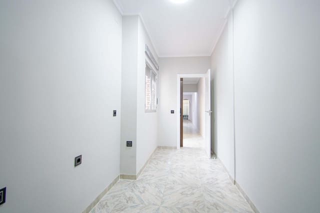5 chambre Maison de Ville à vendre à Séville ville avec garage - 575 000 € (Ref: 9726715)
