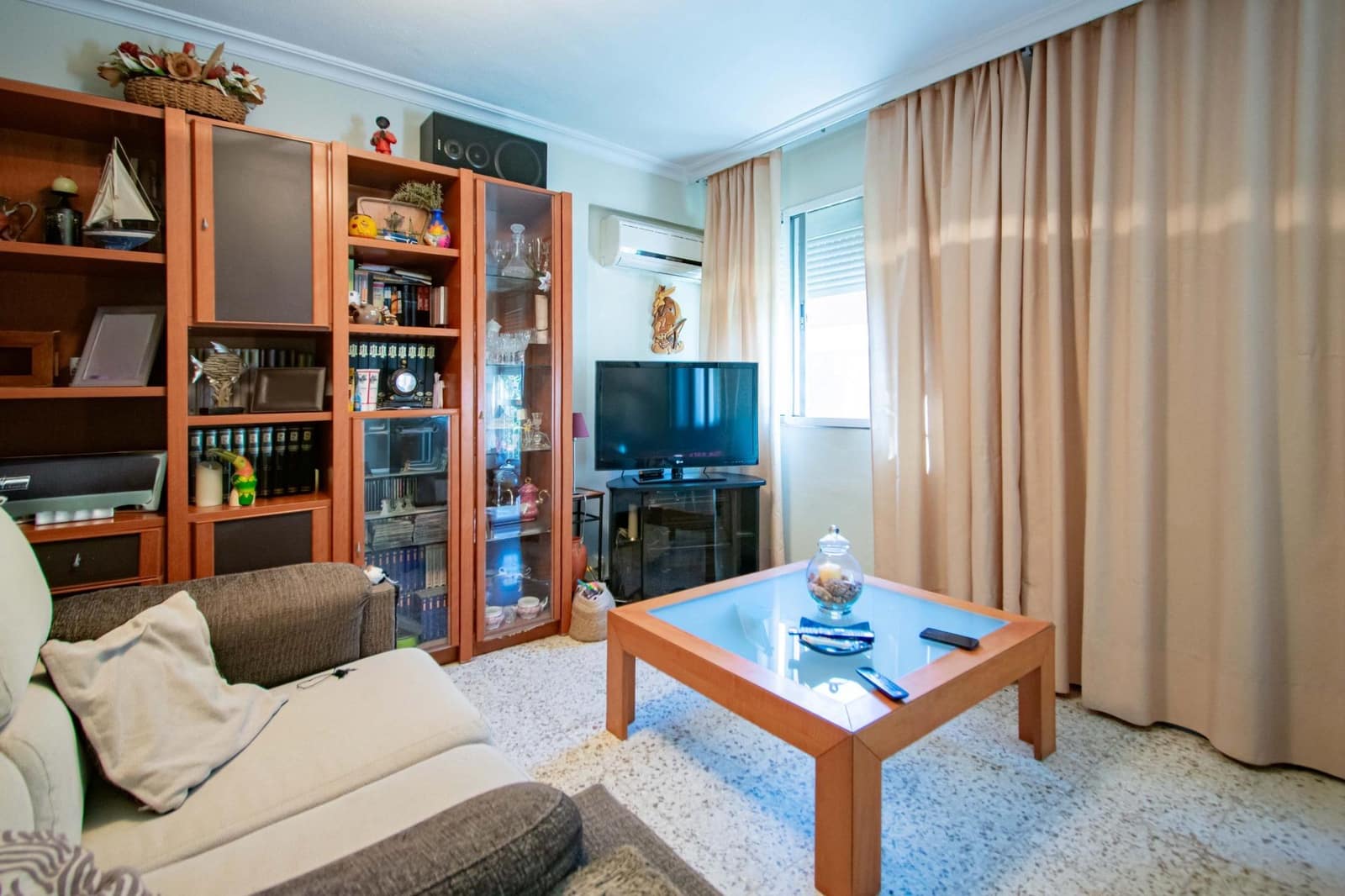 2 slaapkamer Flat te koop in Sevilla stad - € 221.000 (Ref: 9732202)