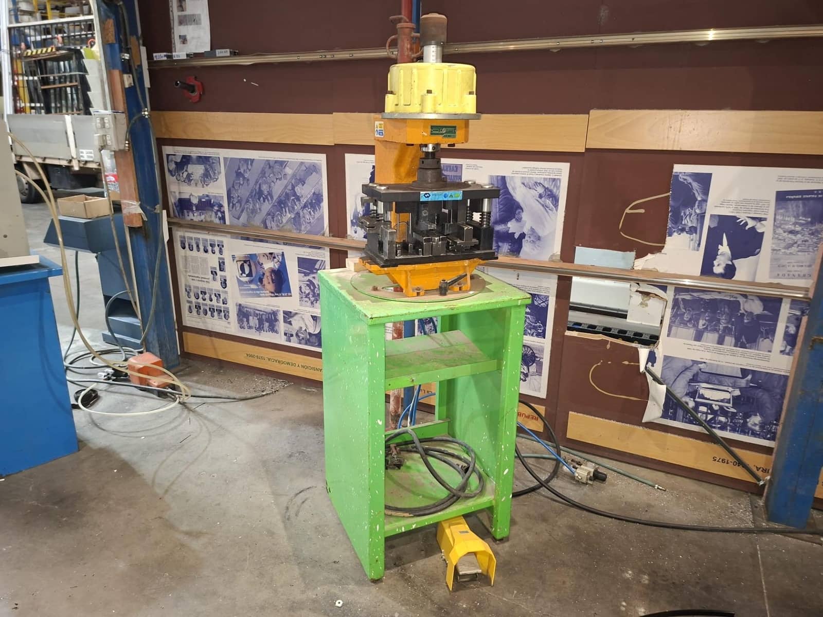 Business for sale in La Rinconada - € 329,000 (Ref: 9732203)