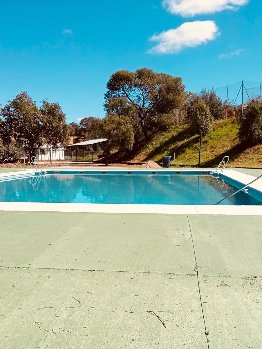 2 bedroom Flat for sale in Guillena with pool - € 85,000 (Ref: 9732204)