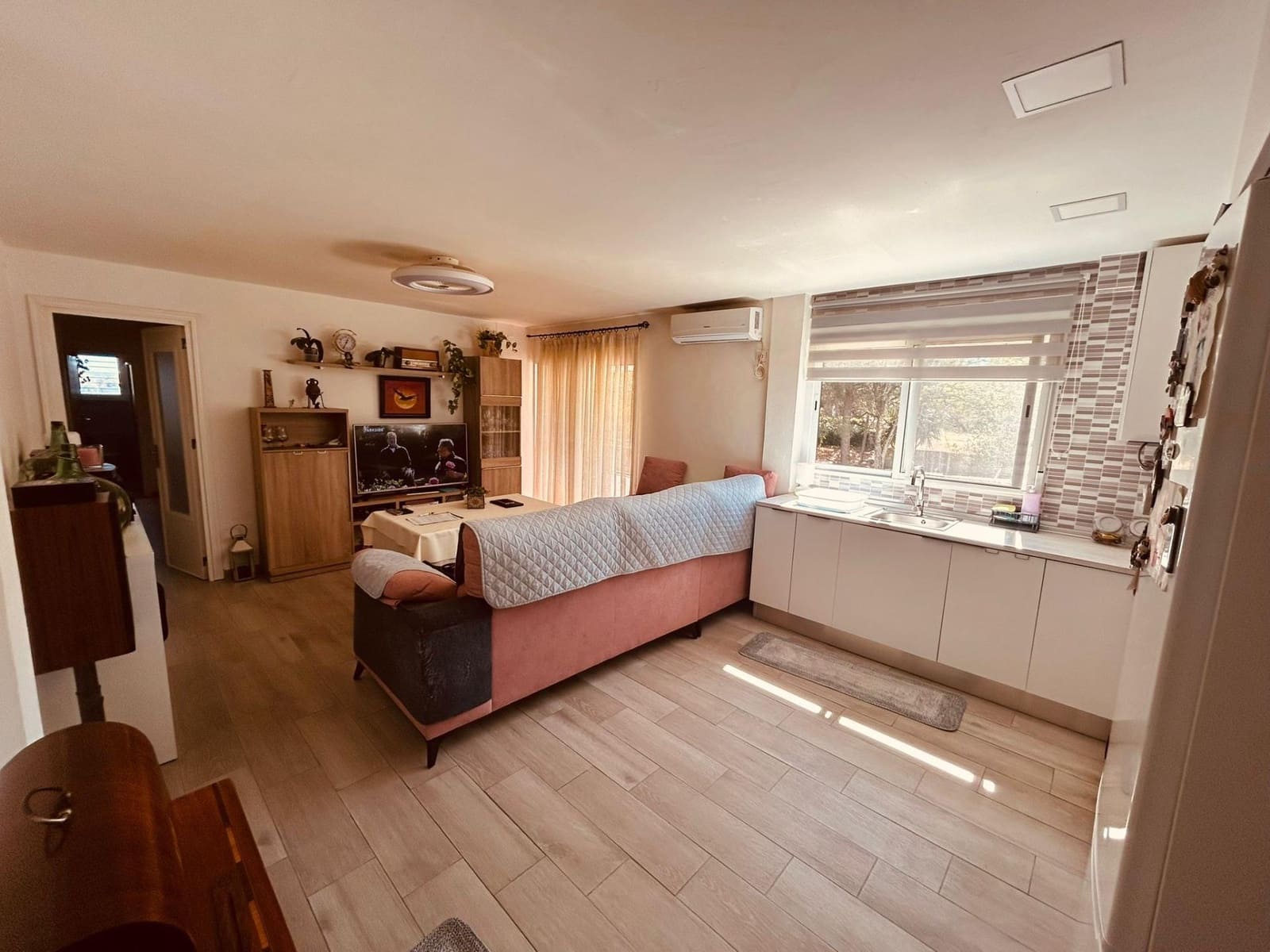 2 bedroom Flat for sale in Guillena with pool - € 85,000 (Ref: 9732204)