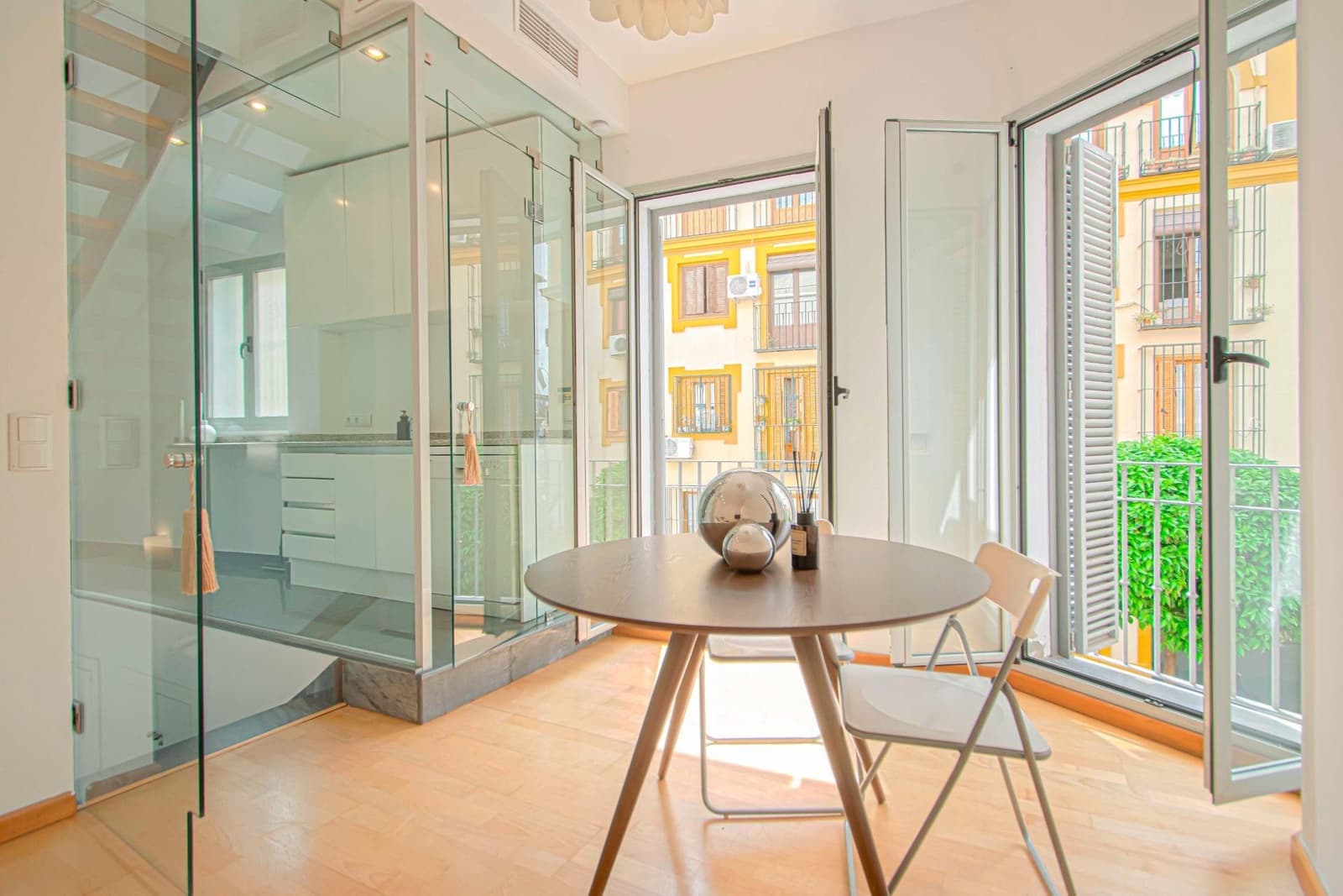 2 bedroom Townhouse for sale in Seville city with garage - € 450,000 (Ref: 9733939)