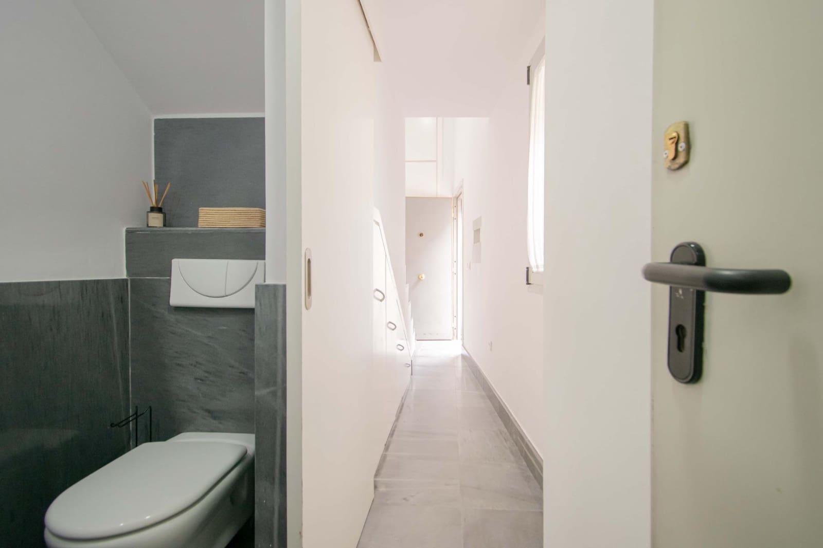 2 bedroom Townhouse for sale in Seville city with garage - € 450,000 (Ref: 9733939)