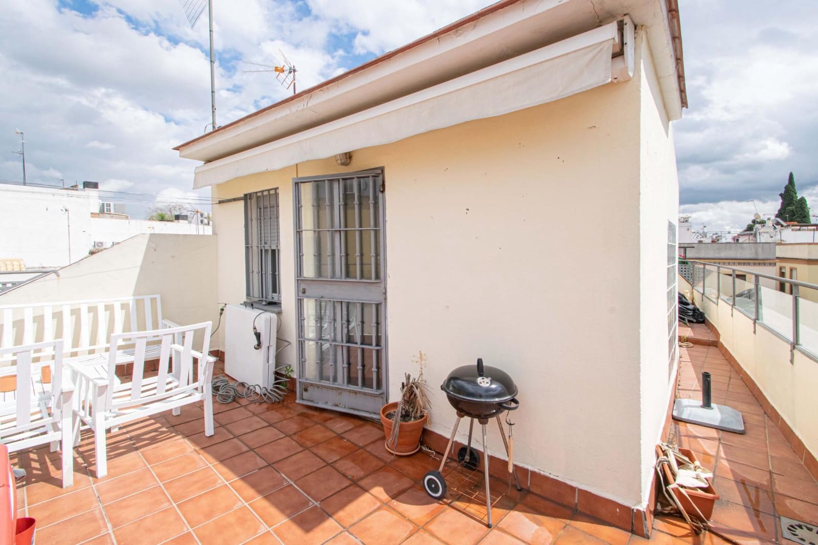 2 bedroom Townhouse for sale in Seville city with garage - € 450,000 (Ref: 9733939)