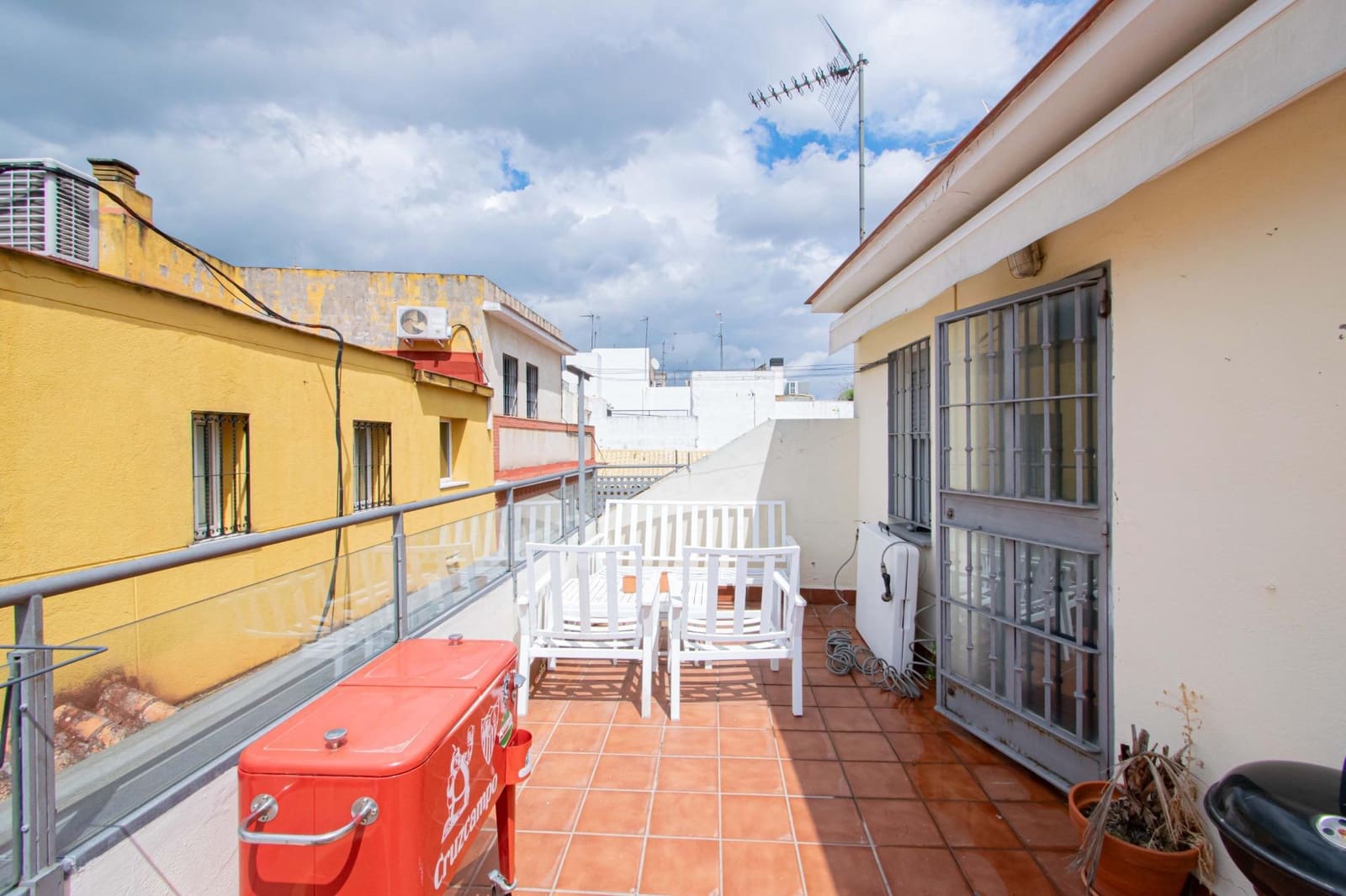 2 bedroom Townhouse for sale in Seville city with garage - € 450,000 (Ref: 9733939)
