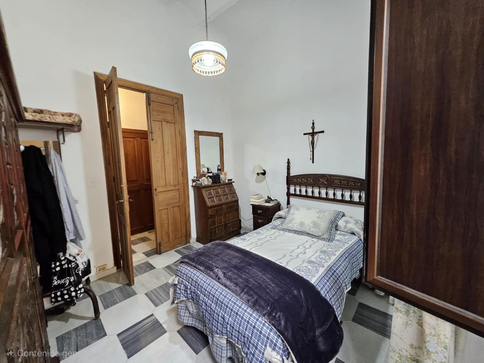 5 bedroom Townhouse for sale in Seville city with garage - € 1,495,000 (Ref: 9733940)