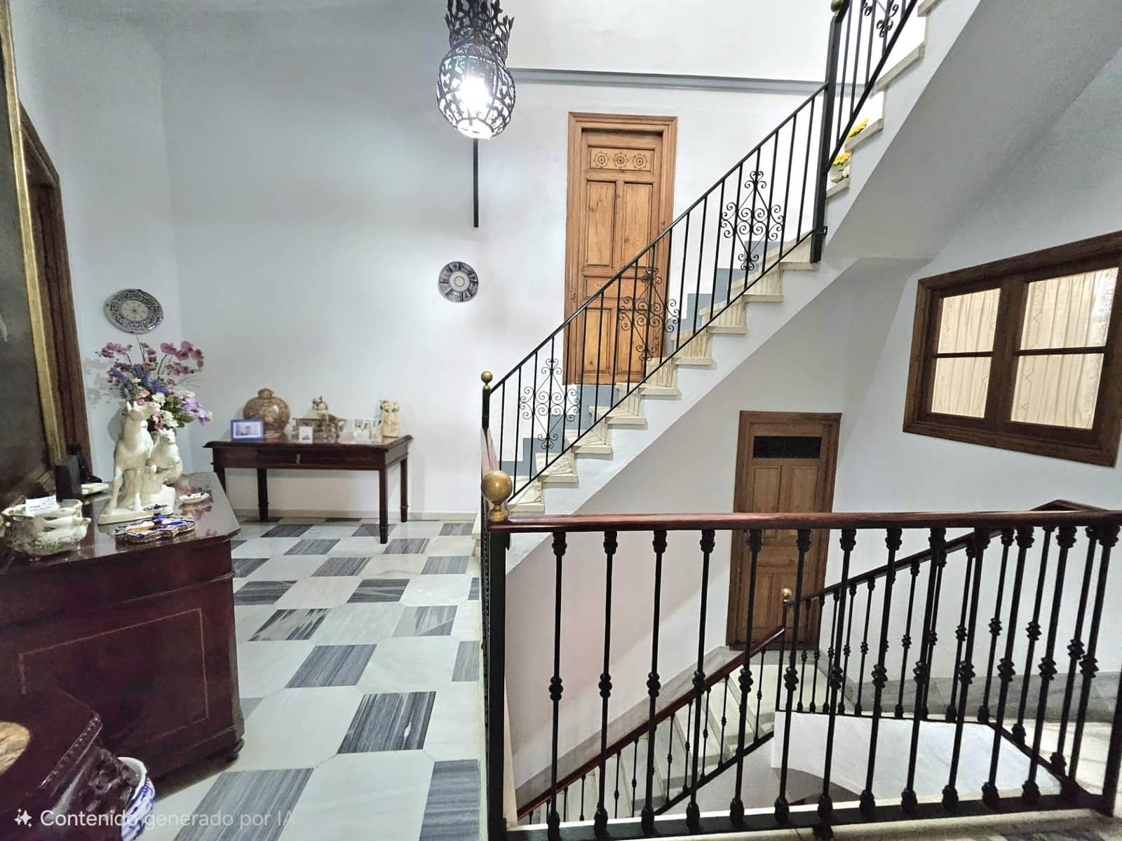 5 bedroom Townhouse for sale in Seville city with garage - € 1,495,000 (Ref: 9733940)