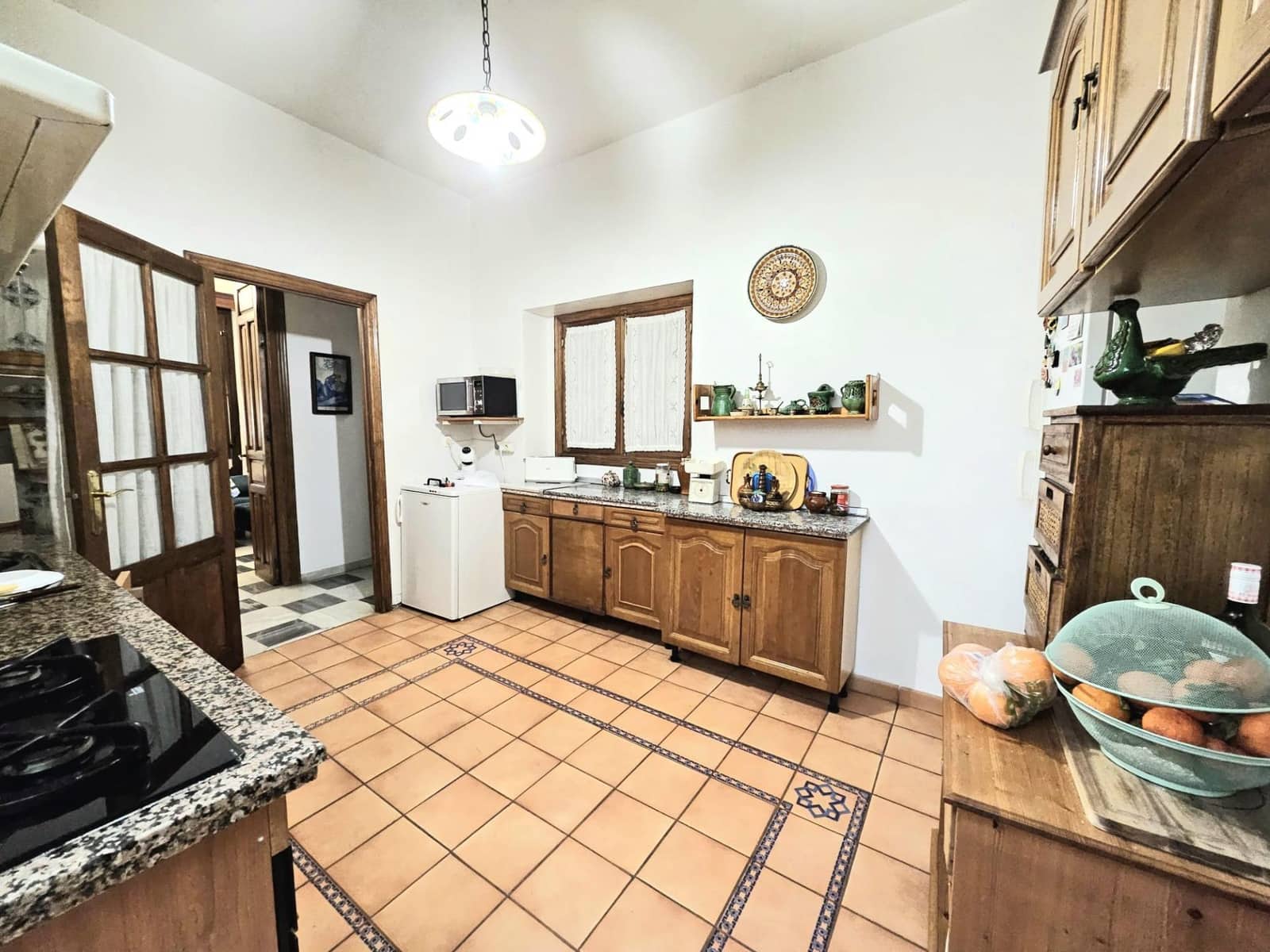 5 bedroom Townhouse for sale in Seville city with garage - € 1,495,000 (Ref: 9733940)