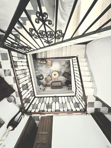 5 soverom Hus til salgs i Sevilla by med garasje - € 1 495 000 (Ref: 9733940)