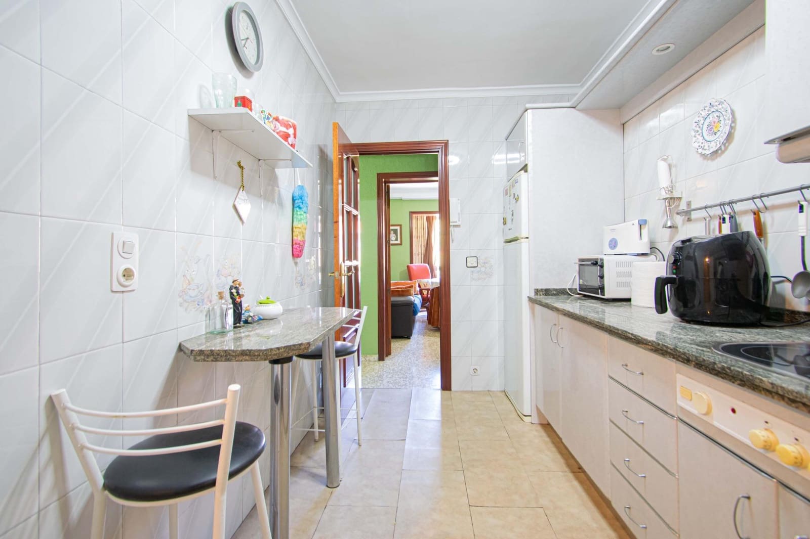 4 bedroom Flat for sale in Seville city - € 138,000 (Ref: 9735658)