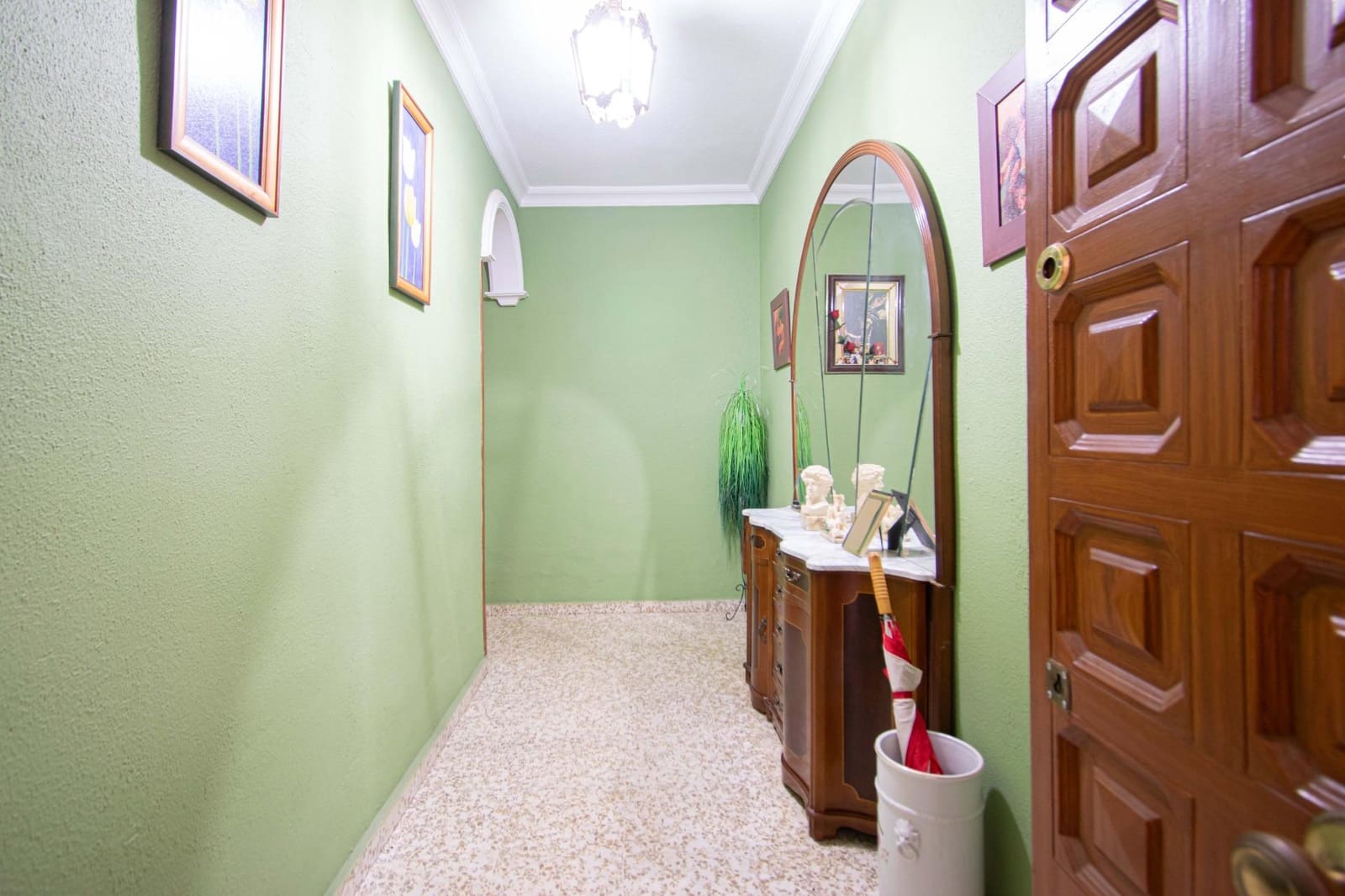 4 bedroom Flat for sale in Seville city - € 138,000 (Ref: 9735658)