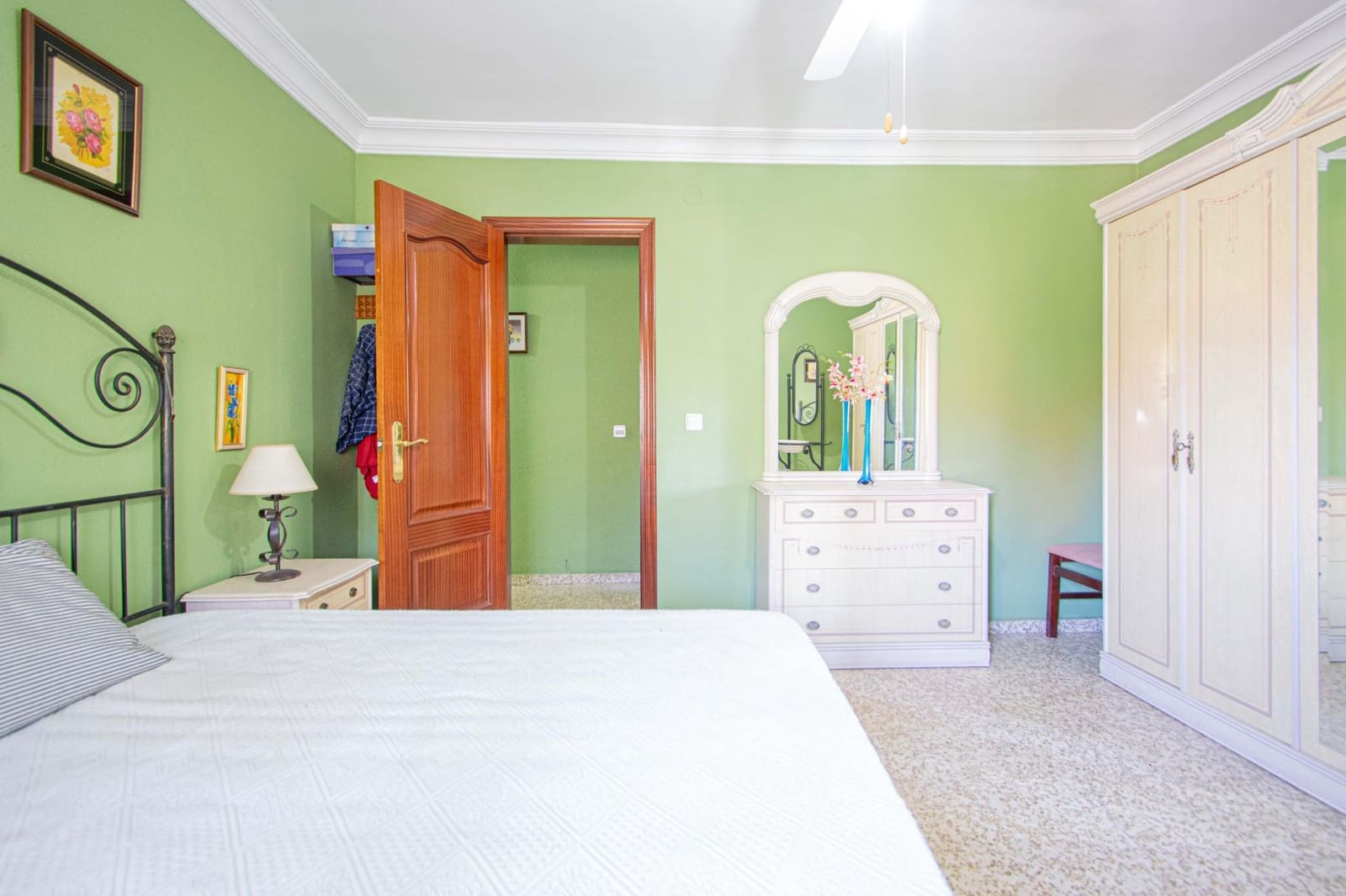 4 bedroom Flat for sale in Seville city - € 138,000 (Ref: 9735658)