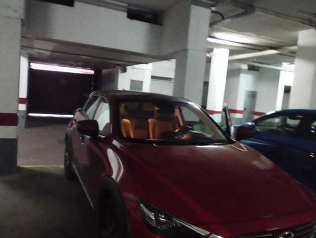 Garasje til salgs i Sevilla by - € 25 000 (Ref: 9748089)