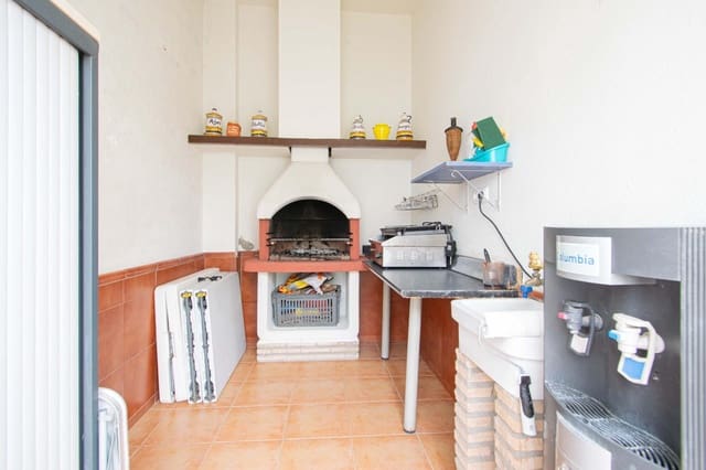 3 soverom Kjedet enebolig til salgs i Almensilla med svømmebasseng - € 320 000 (Ref: 9759050)