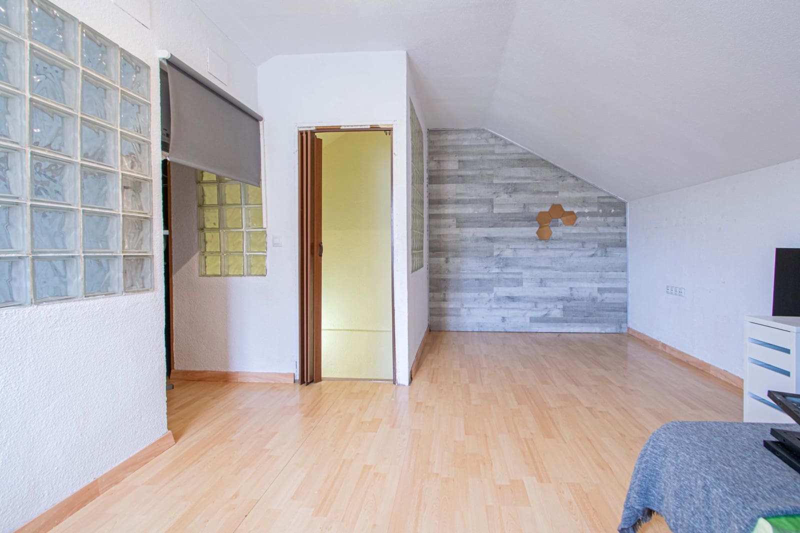 3 soverom Kjedet enebolig til salgs i Almensilla med svømmebasseng - € 320 000 (Ref: 9759050)