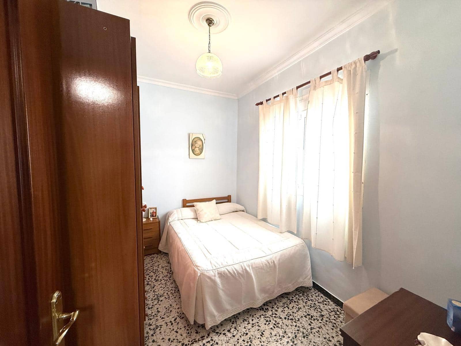 Adosado de 3 habitaciones en Aznalcázar en venta - 119.000 € (Ref: 9763671)