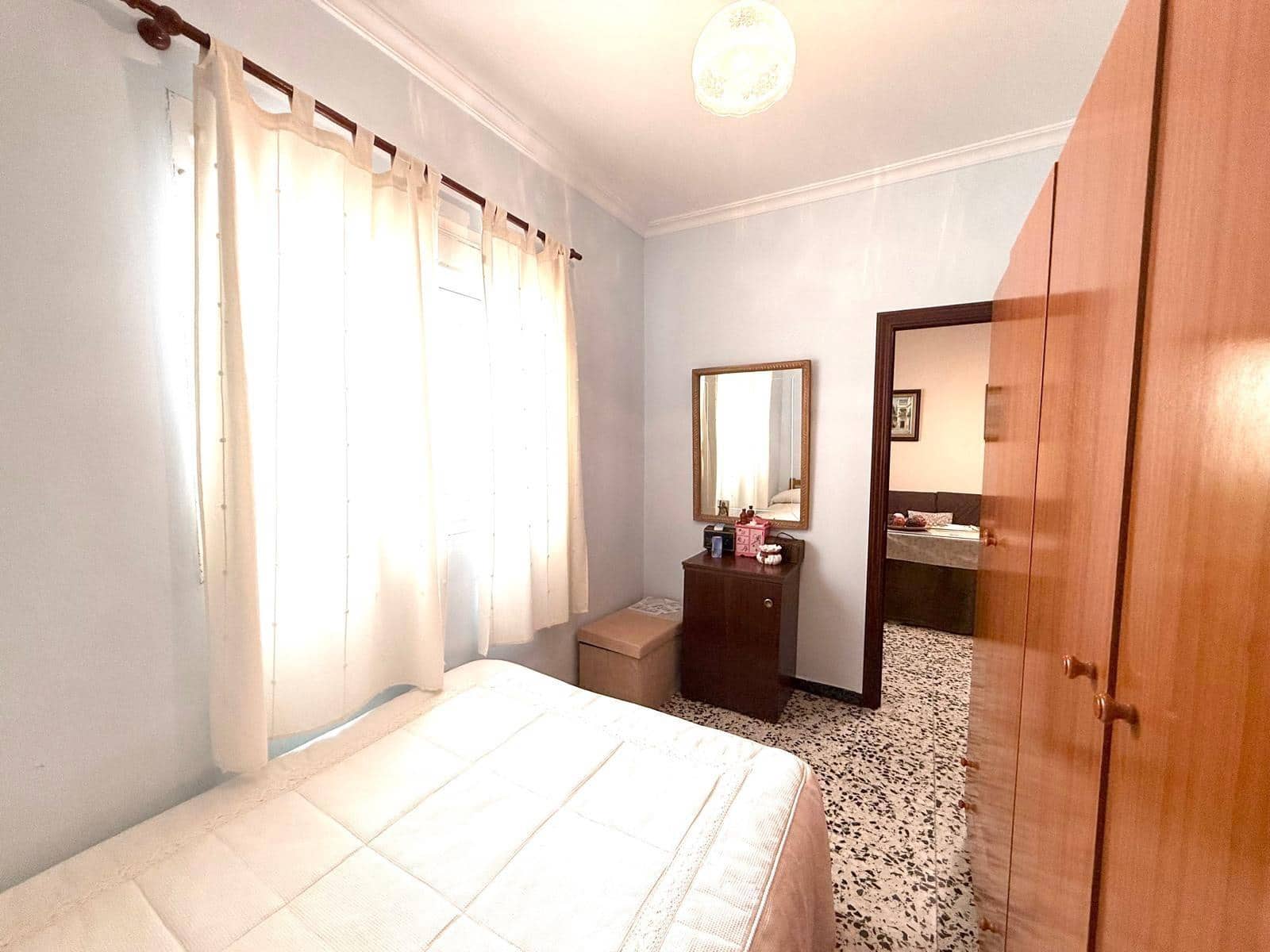 Adosado de 3 habitaciones en Aznalcázar en venta - 119.000 € (Ref: 9763671)