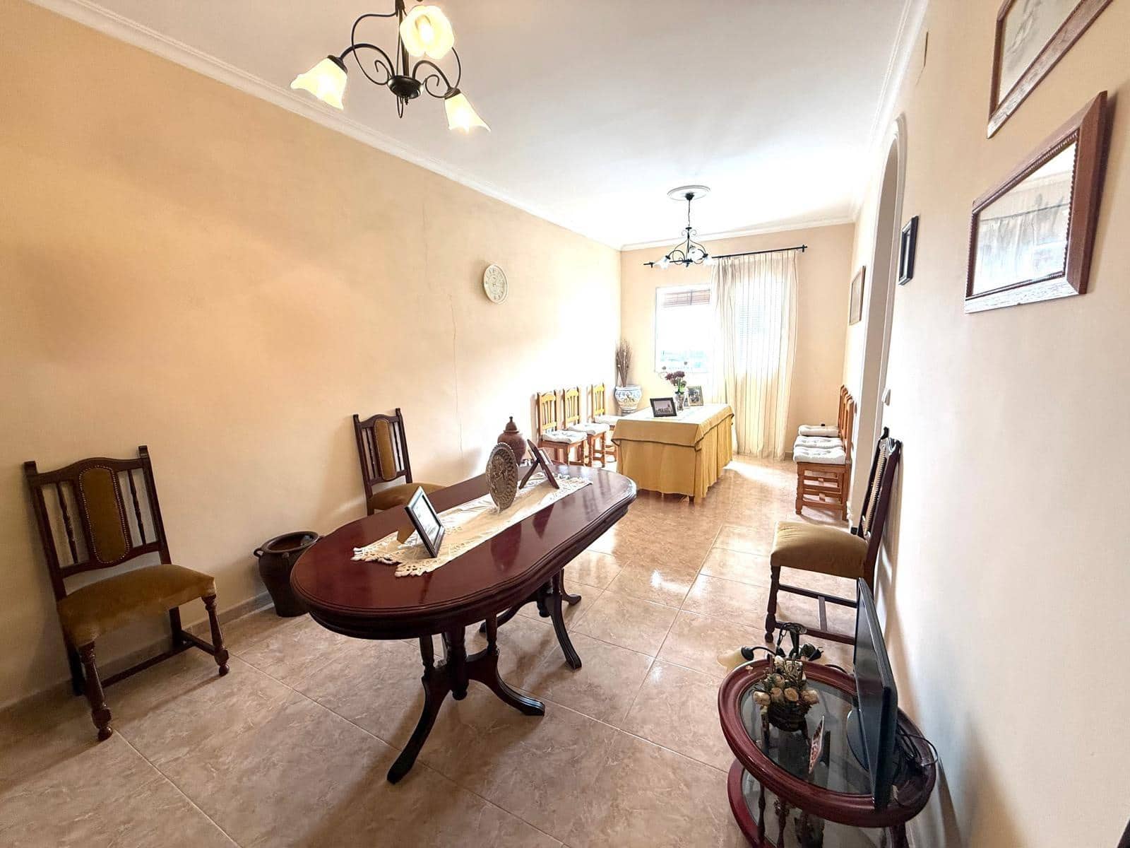 Adosado de 3 habitaciones en Aznalcázar en venta - 119.000 € (Ref: 9763671)