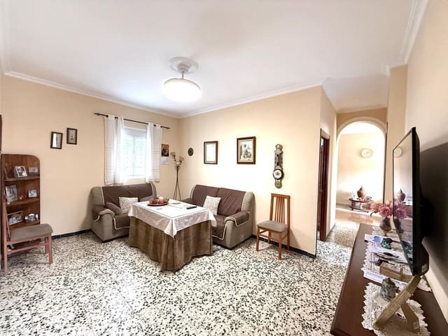 Adosado de 3 habitaciones en Aznalcázar en venta - 119.000 € (Ref: 9763671)
