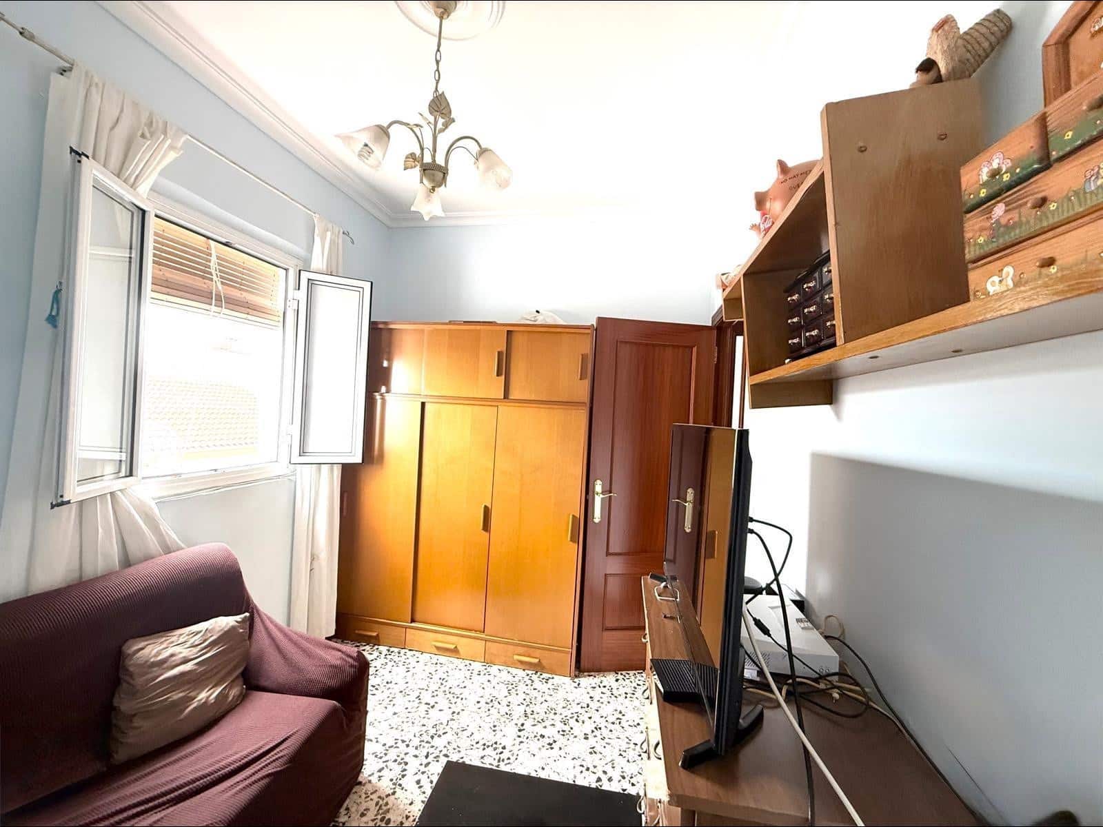 Adosado de 3 habitaciones en Aznalcázar en venta - 119.000 € (Ref: 9763671)