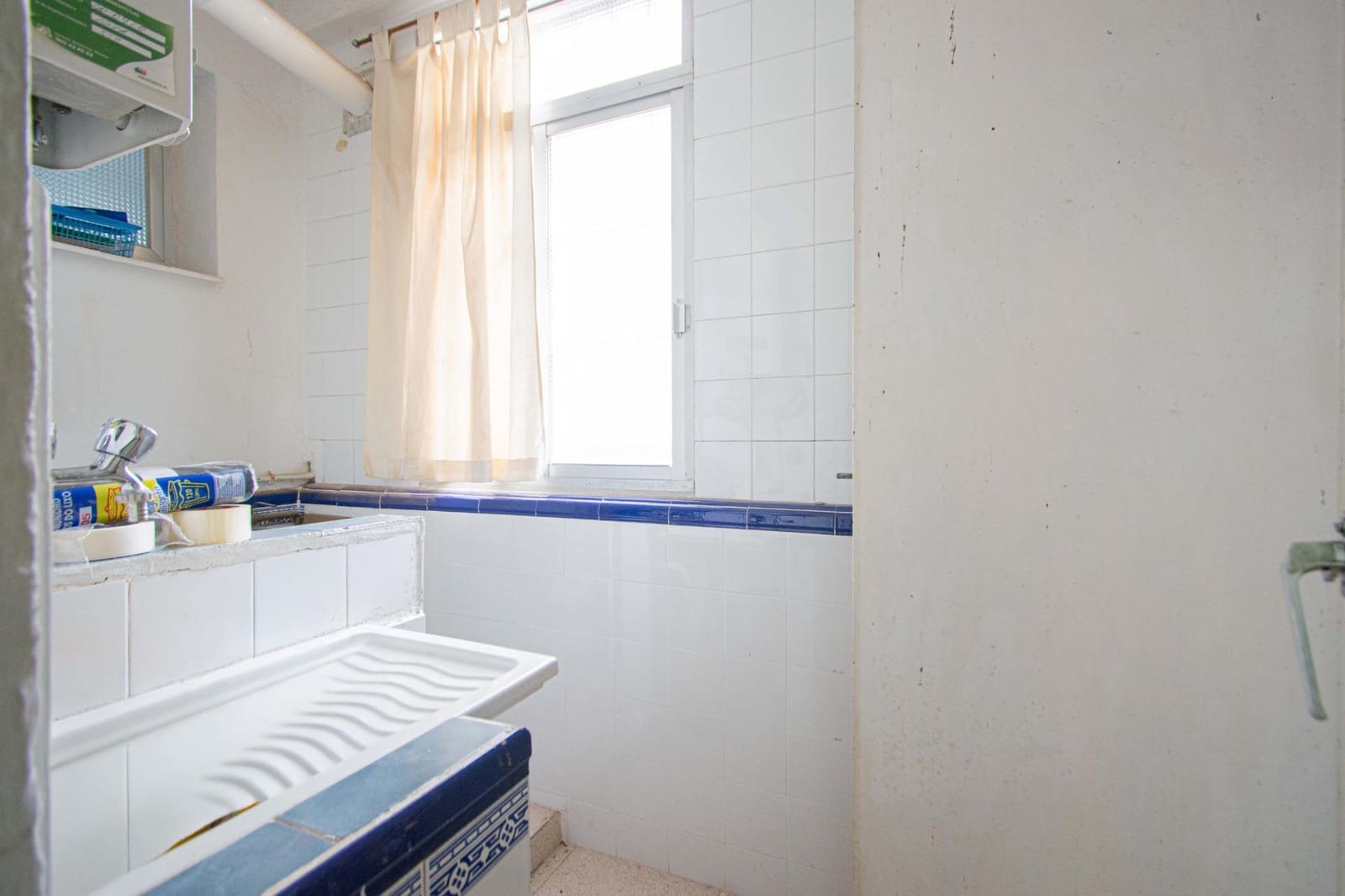 Piso de 3 habitaciones en Sevilla ciudad en venta - 200.000 € (Ref: 9770714)