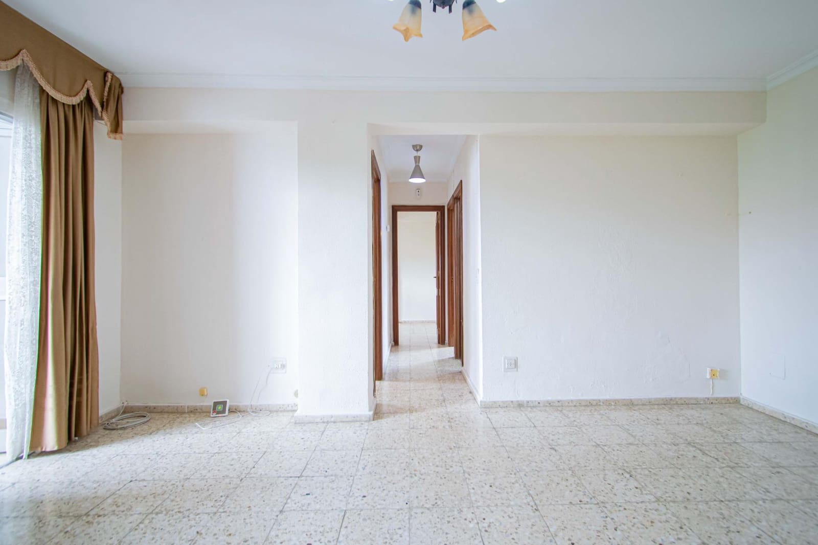 Piso de 3 habitaciones en Sevilla ciudad en venta - 200.000 € (Ref: 9770714)