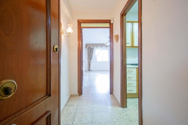 Piso de 3 habitaciones en Sevilla ciudad en venta - 200.000 € (Ref: 9770714)