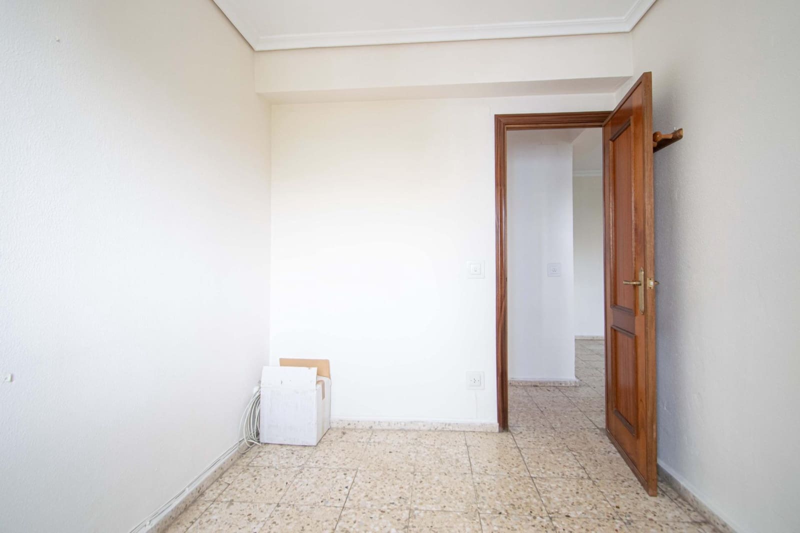 Piso de 3 habitaciones en Sevilla ciudad en venta - 200.000 € (Ref: 9770714)