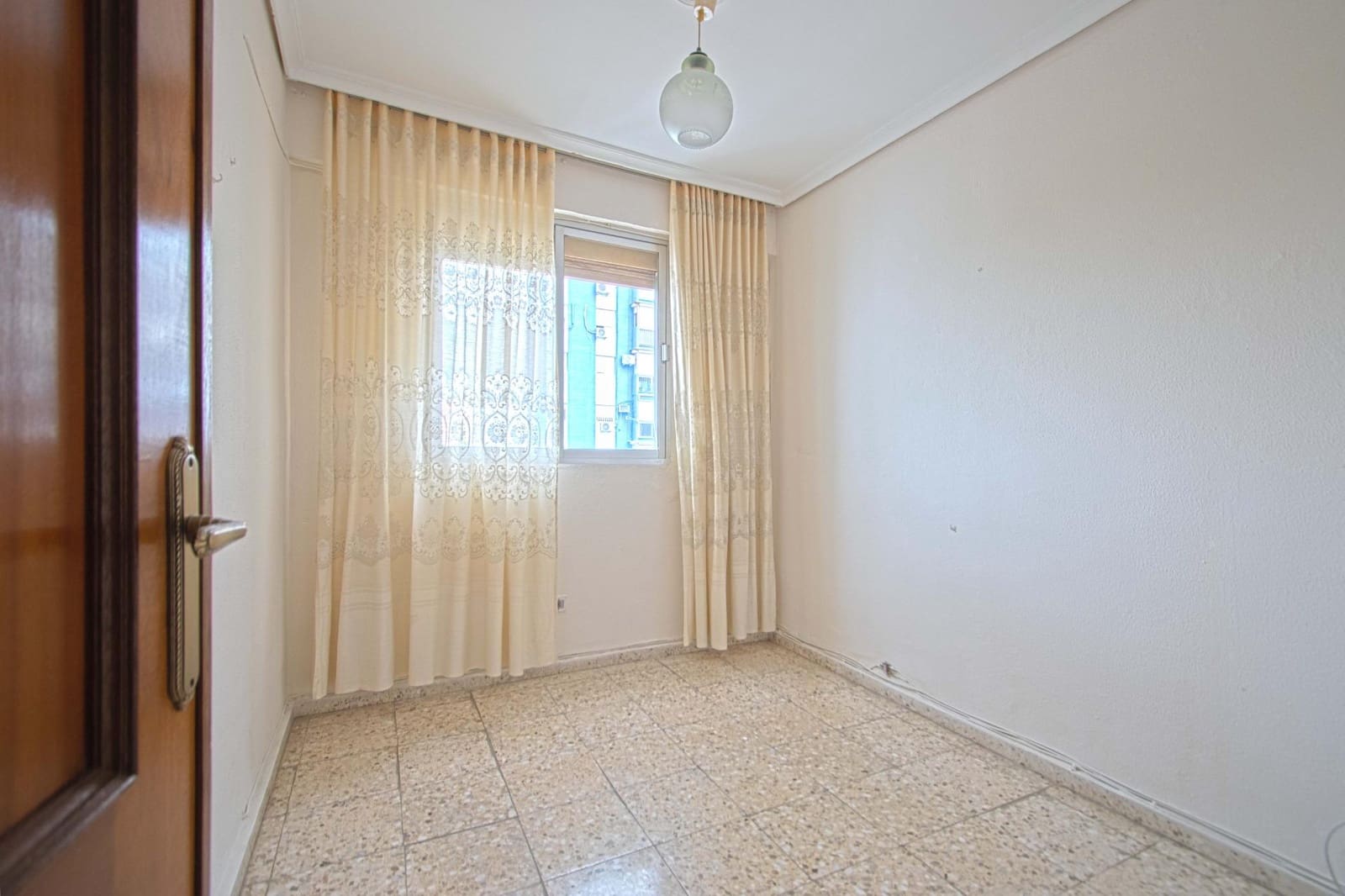Piso de 3 habitaciones en Sevilla ciudad en venta - 200.000 € (Ref: 9770714)