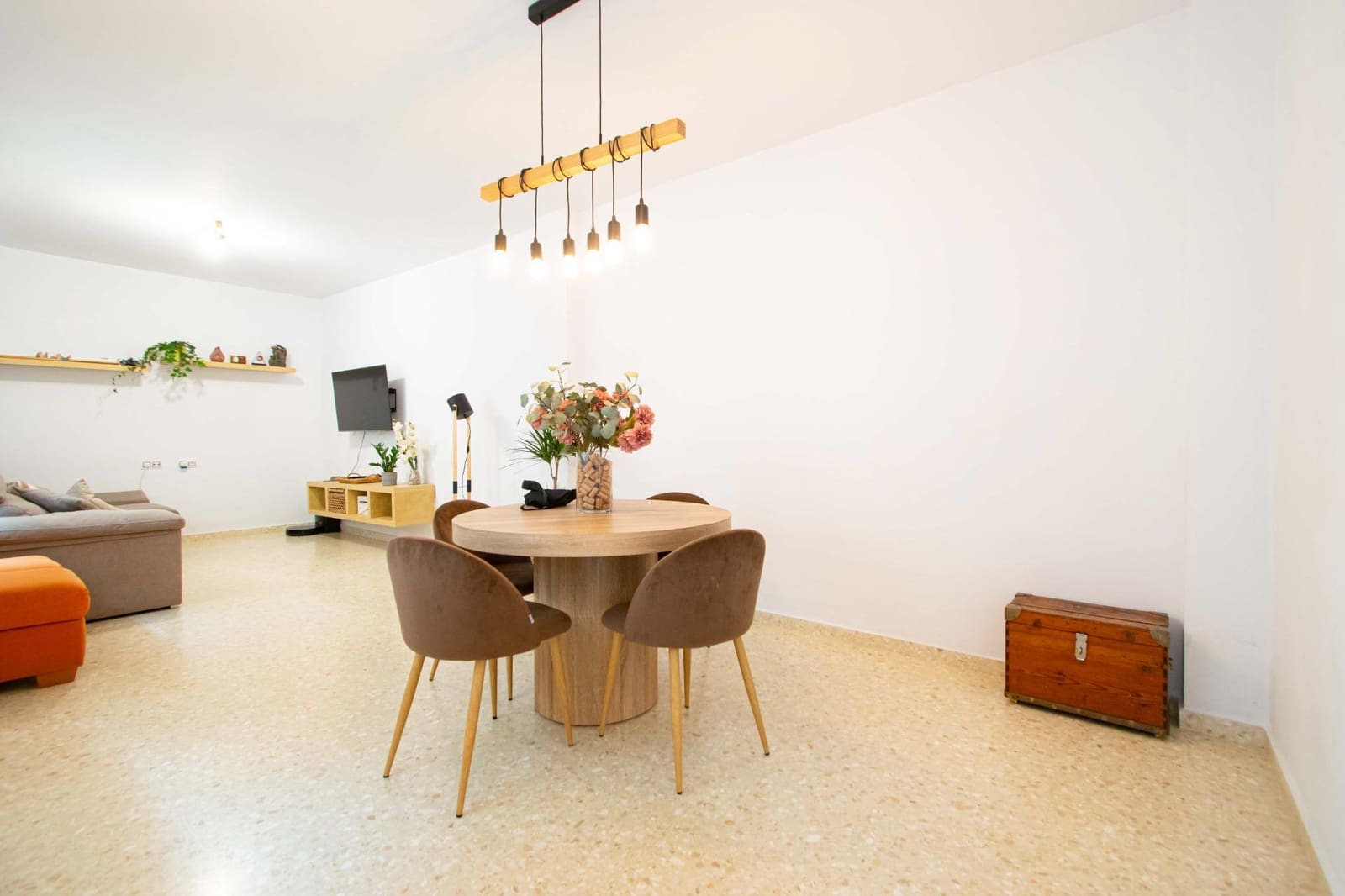 3 bedroom Terraced Villa for sale in Villanueva del Ariscal with garage - € 182,000 (Ref: 9773141)