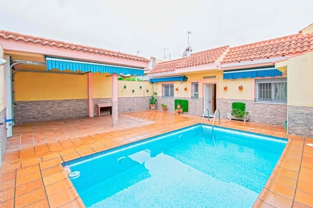 3 camera da letto Villa in vendita in Castilleja de la Cuesta con piscina - 295.000 € (Rif: 9773142)