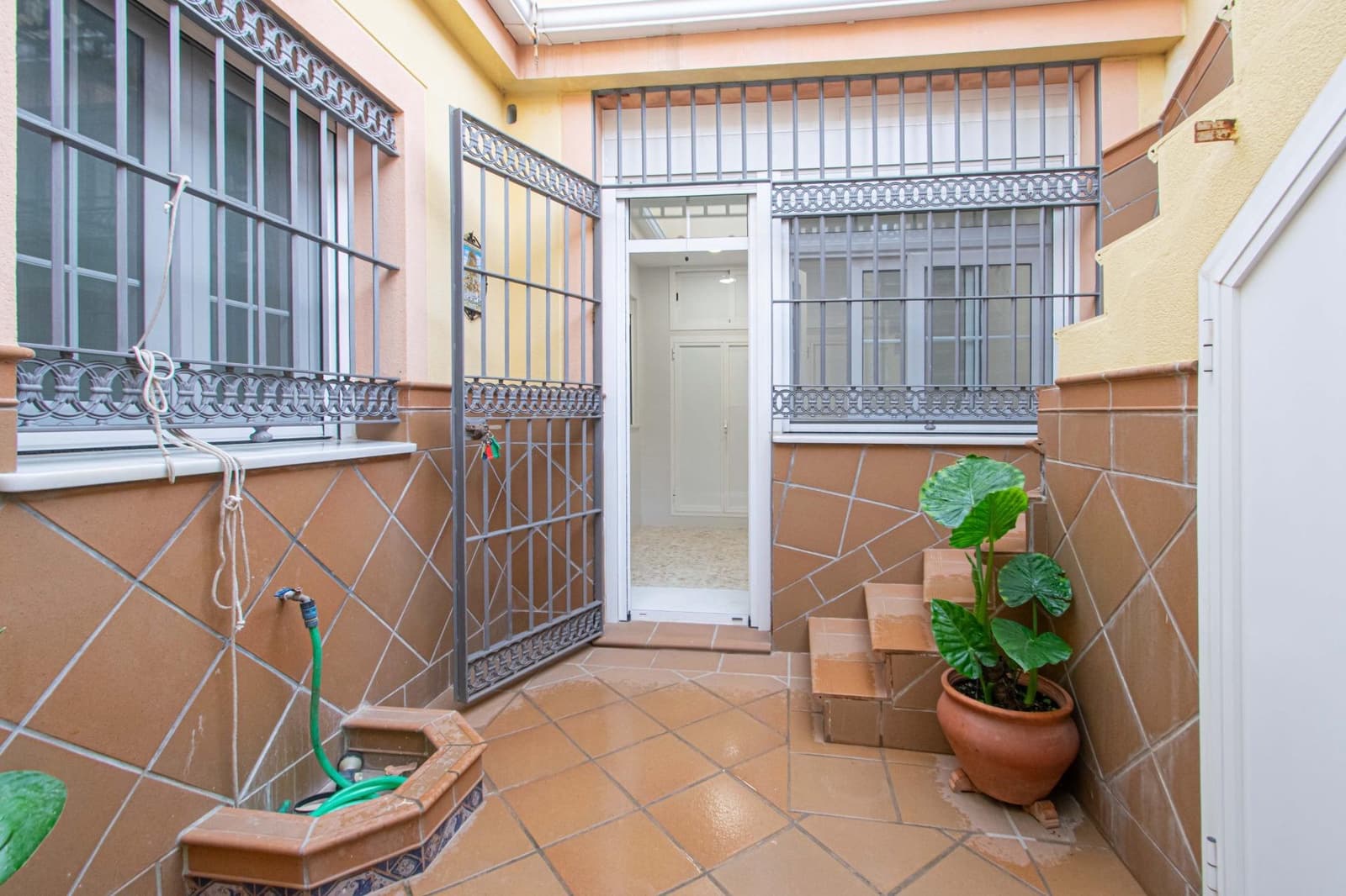 3 camera da letto Villa in vendita in Castilleja de la Cuesta con piscina - 295.000 € (Rif: 9773142)