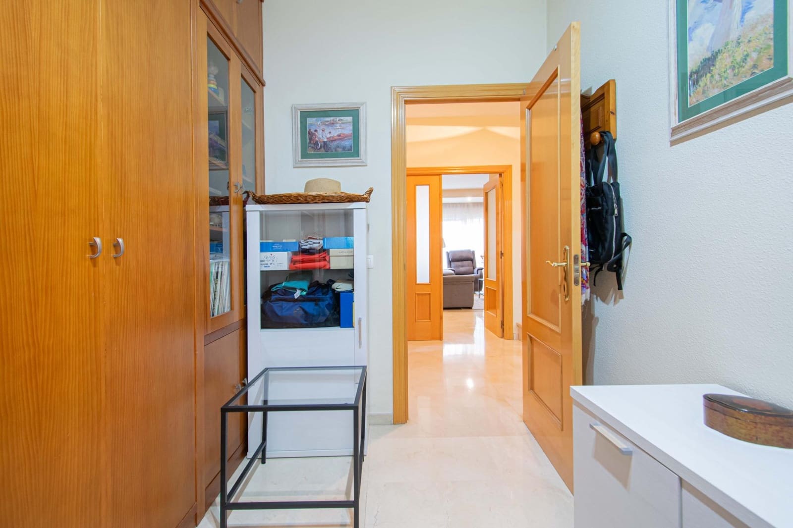 4 bedroom Semi-detached Villa for sale in Mairena del Aljarafe - € 335,000 (Ref: 9773145)