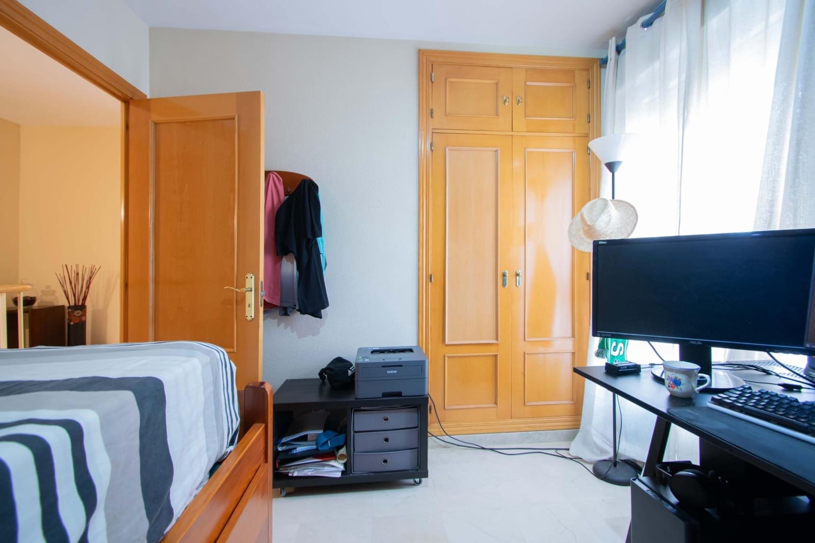 4 bedroom Semi-detached Villa for sale in Mairena del Aljarafe - € 335,000 (Ref: 9773145)