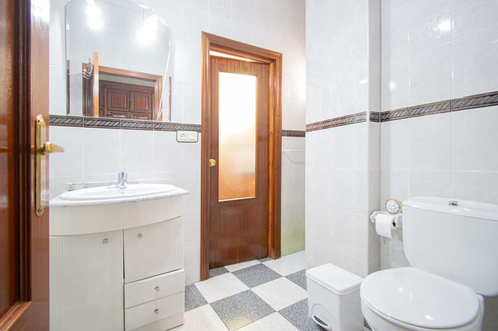 3 soveværelse Lejlighed til salg i Sevilla by - € 300.000 (Ref: 9778244)