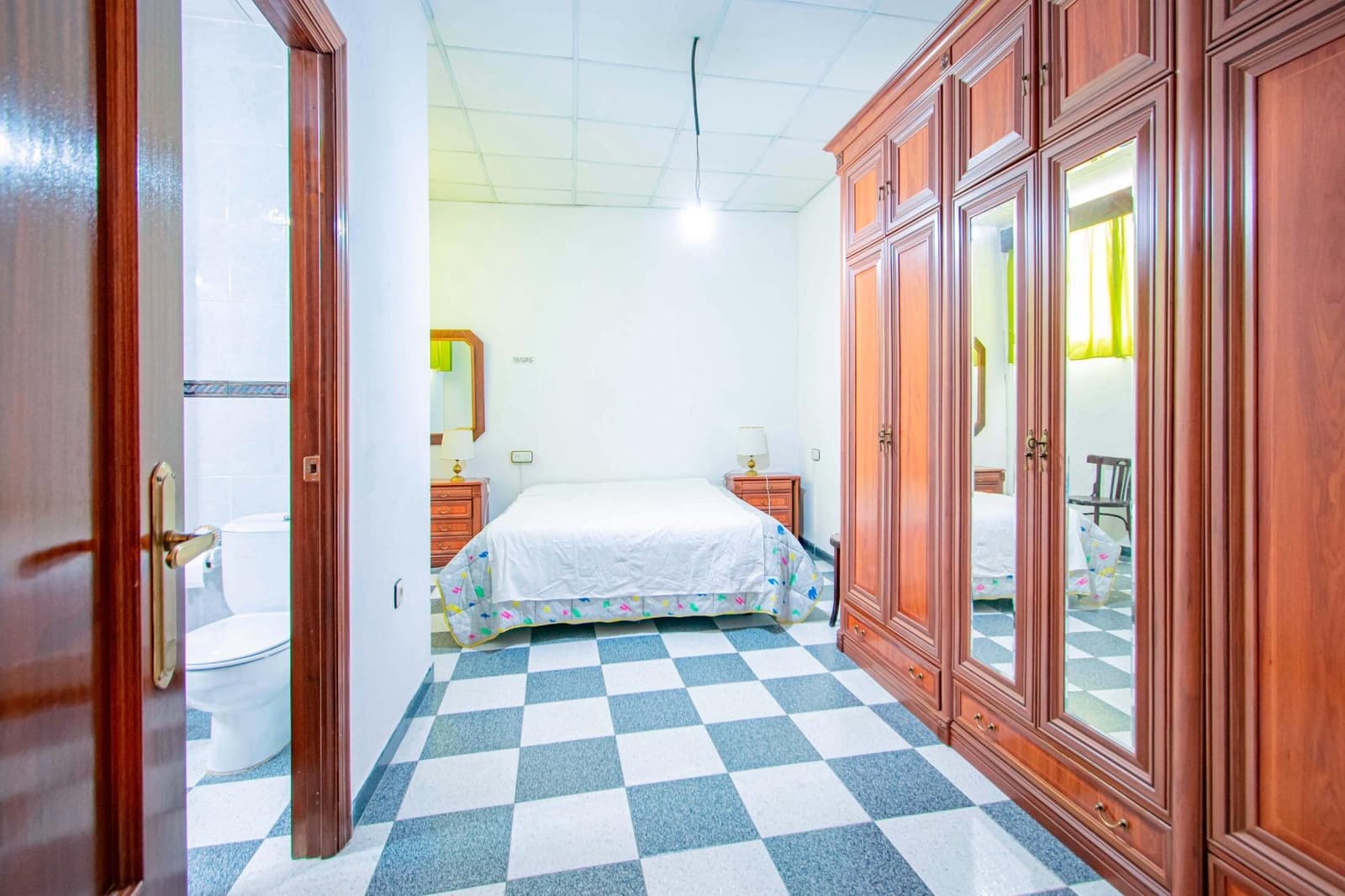 3 soveværelse Lejlighed til salg i Sevilla by - € 300.000 (Ref: 9778244)