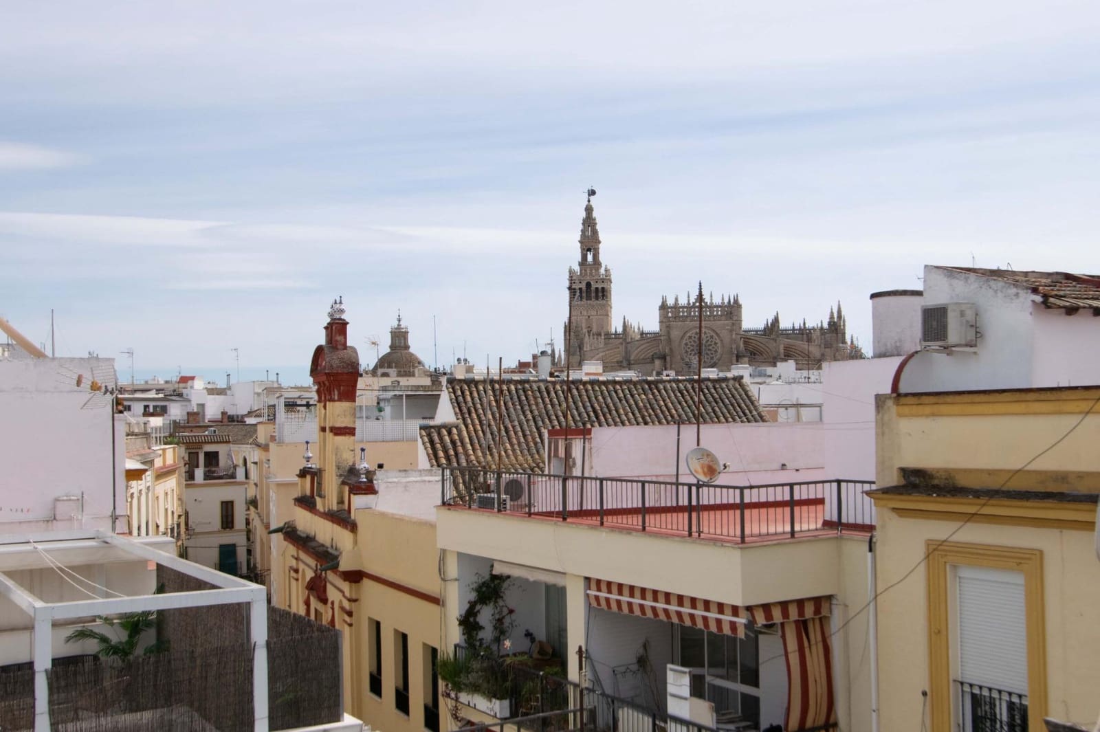 3 soveværelse Lejlighed til salg i Sevilla by - € 300.000 (Ref: 9778244)