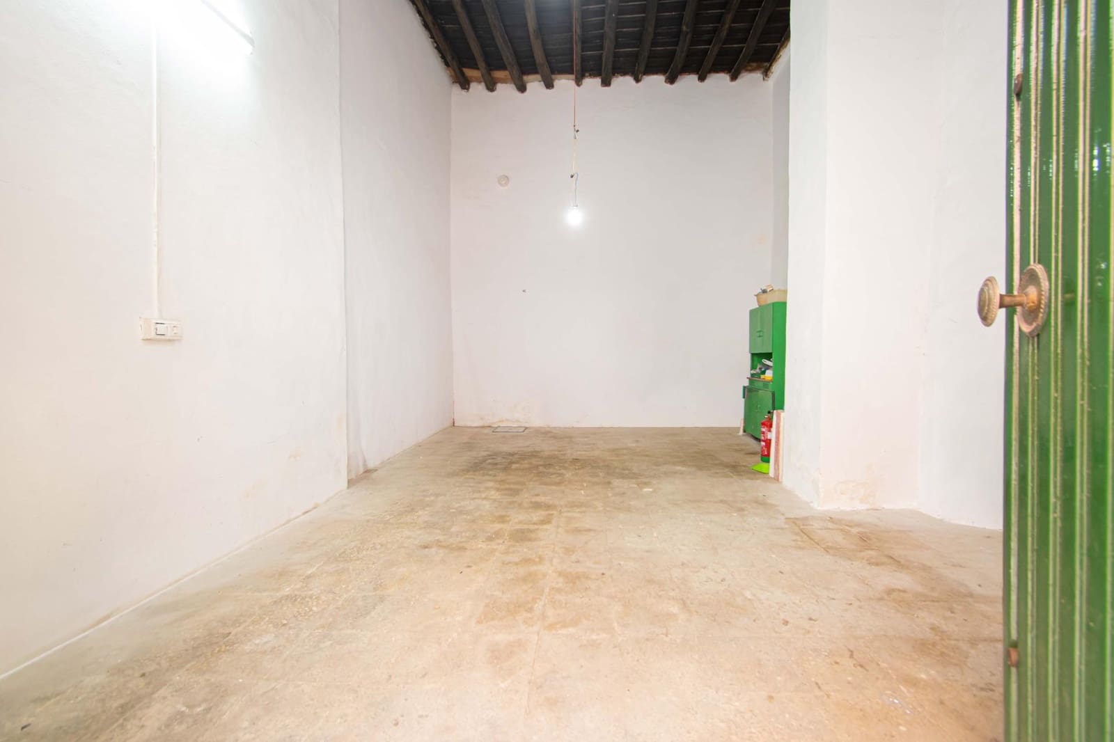 Erhverv til salg i Sevilla by - € 85.000 (Ref: 9778245)