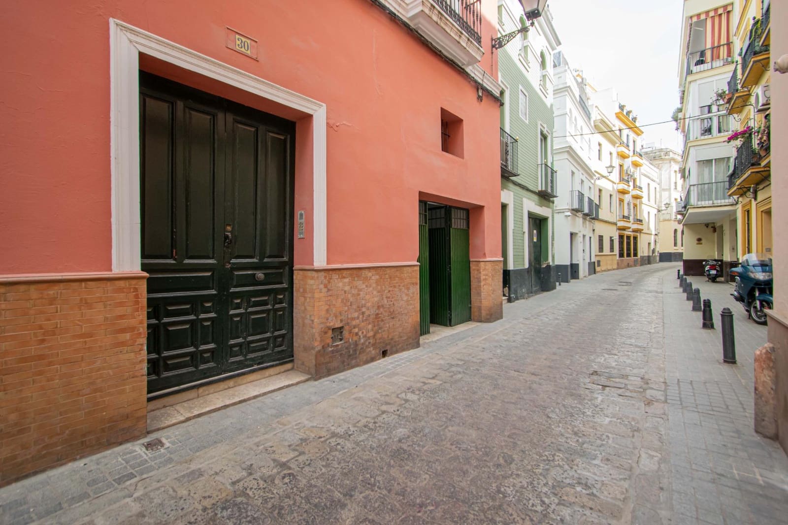 Erhverv til salg i Sevilla by - € 85.000 (Ref: 9778245)